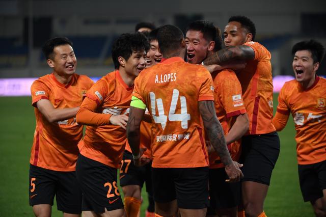 开云网址-【中超总结之武汉】开局不利逆境保级 蒿俊闵回家