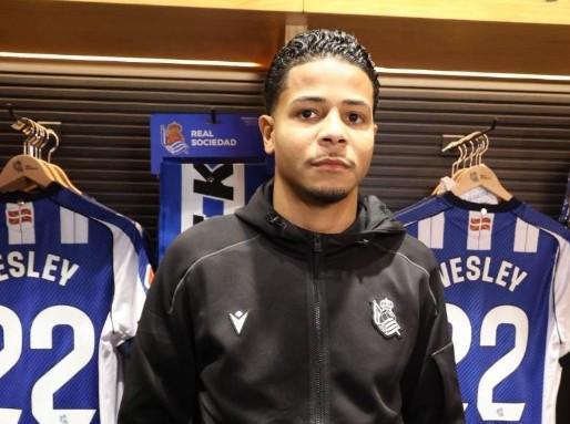 kaiyun-被问如何称呼，韦斯利：韦斯利-加索瓦-里贝罗-特谢拉